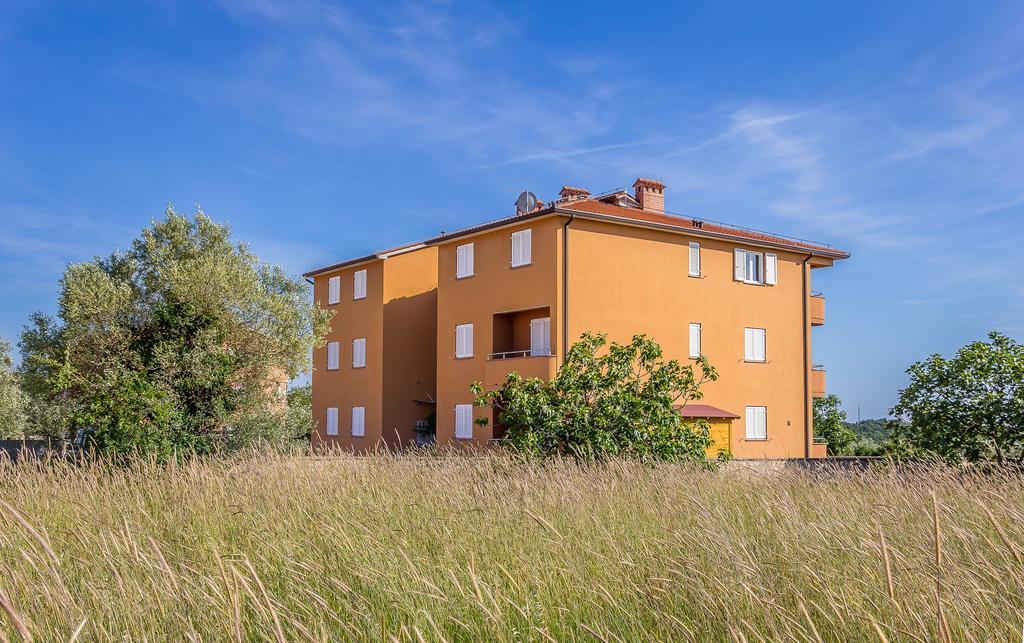 Apartments Stella Rovinjsko Selo Kamer foto