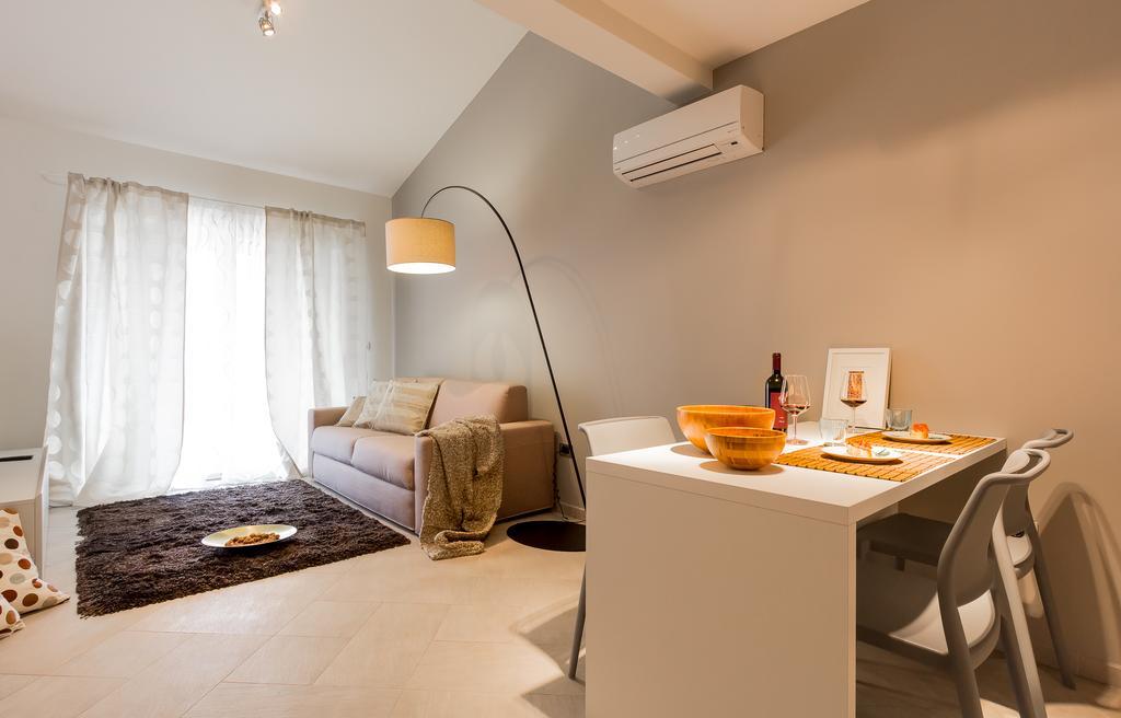 Apartments Stella Rovinjsko Selo Kamer foto